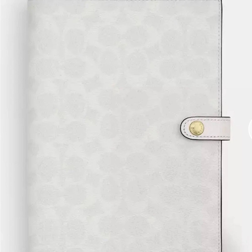 #39. Authentic 💛Coach Signature Canvas Notebook Only Gold/White/Chalk 6.5”x8.5”